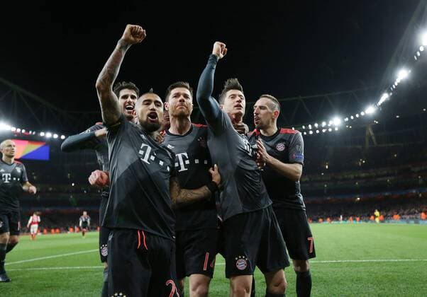 Themen der Woche - SPORT Bilder des Tages - SPORT Munich s Robert Lewandowski celebrates soring his sides opening goal during the Champions League Round of 16 match at the Emirates Stadium, London. Picture date March 7th, 2017 Pic David Klein Sportimage EDITORIAL USE ONLY. No use with unauthorised audio, video, data, fixture lists, club league logos or live services. Online in-match use limited to 120 images, no video emulation. No use in betting, games or single club league player publications.