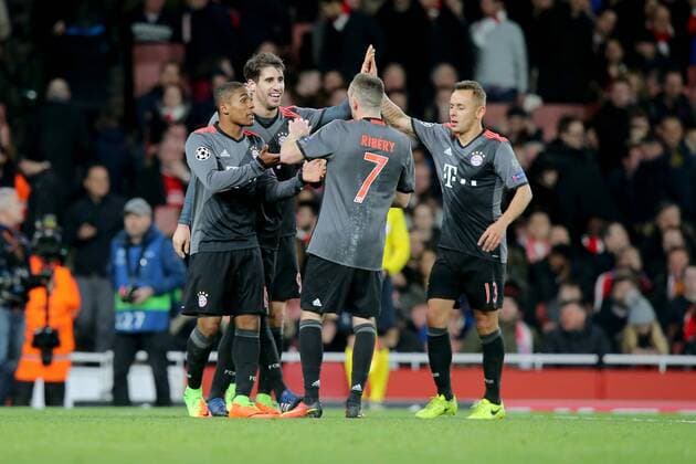 Fußball, CL, FC Arsenal - Bayern München Douglas Costa (FC Bayern Muenchen 11) Javier Martinez (FC Bayern Muenchen 8) Franck Ribery (FC Bayern Muenchen 7) Rafinha (FC Bayern Muenchen 13) nach dem 1:3, Arsenal FC - FC Bayern Muenchen, UEFA Champions League, Achtelfinale, Fussball, 07.03.2017, London Copyright: xLangerx xEibner-Pressefotox EP_HLR