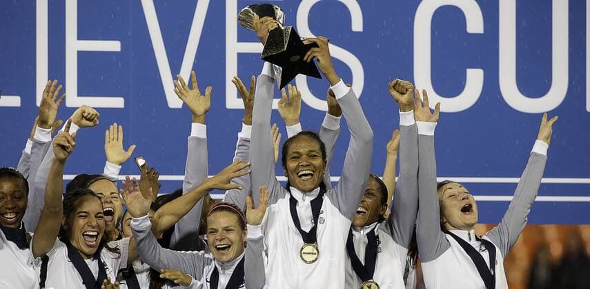 March 7, 2017: French Women s national team Nationalteam Defender 3 Wendie Renard and her teammates host the trophy during a soccer match as part of the SheBelieve Cup 2017 between the United States and France at RFK Stadium in Washington DC. France defeats the United States, 3-0, to win the SheBelieve Cup. CSM SheBelieve Cup 2017: United States vs France MAR 07 - ZUMAc04_ 20170307_zaf_c04_081 Copyright: xJustinxCooperx