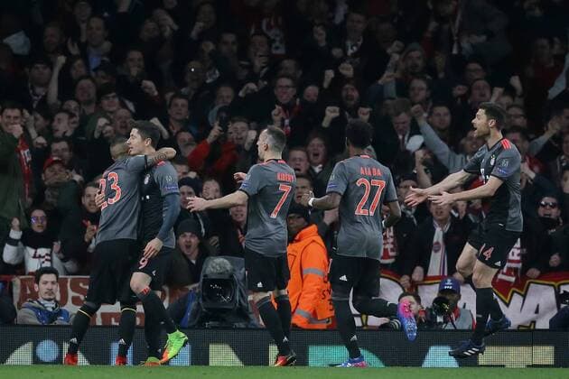 LONDON, March 7, 2017 -- Robert Lewandowski (2nd L) of Bayern Munich celebrates scoring with teammates during the UEFA Champions League Round of 16 second leg match between Arsenal and Bayern Munich in London, Britain on March 7, 2017. Bayern Munich won 5-1 and advanced to the quarterfinal with 10-2 on aggregate. )(wll) (SP)BRITAIN-LONDON-SOCCER-UEFA-UCL-ARSENAL VS BAYERN MUNICH TimxIreland 