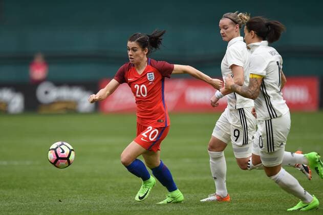 MAR 07, 2017: England s Karen Carney (20) beats the Germans during the match between the women s national teams of Germany and England at the SheBelieves Cup at RFK Stadium in Washington DC. Germany won the match 1-0. CSM SOCCER 2017: Germany vs England MAR 07 - ZUMAcjm_ 20170307_zaf_cjm_074 Copyright: xJohnxMiddlebrookx