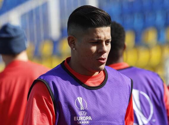 ROSTOV-ON-DON, RUSSIA - MARCH 8, 2017: Manchester United ManU s Marcos Rojo during a training session ahead of their 2016-17 UEFA Europa League Round of 16, 1st leg football match against FC Rostov. Valery Matytsin TASS  TS043990