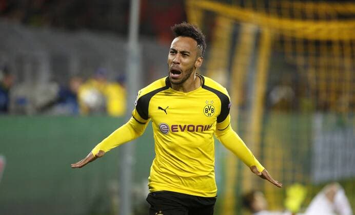 Pierre-Emerick Aubameyang (Borussia Dortmund) celebrates scoring the 1:0 goal during the Championsleague match between Borussia Dortmund and Benfica Lissabon, Signal Iduna Park in Dortmund on March 08., 2017. Torschütze Pierre-Emerick Aubameyang (Borussia Dortmund) mit dem 1:0 Tor, Borussia Dortmund vs. Benfica Lissabon im Achtelfinale der Championsleague in der Saison 2016 2017 am 8. März 2017.