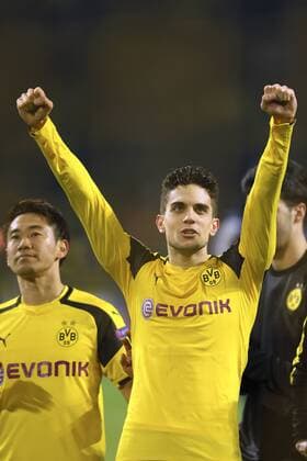 Foto: Siegesjubel bei Borussia-Spielern nach dem Schlusspfiff , Marc Bartra Fussball - Championsleague am Mi. 08.03.2017 Achtelfinale Borussia Dortmund - Benfica Lissabon 4 - 0