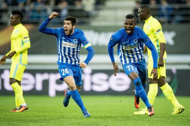 Genk s Alejandro Pozuelo and Genk s Mwbana Ally Samatta celebrate after scoring during a soccer game between Belgian teams KAA Gent and KRC Genk, Thursday 09 March 2017 in Gent, the first leg of the 1 8 finals of the Europa League competition. JASPERxJACOBS  x05061997x
