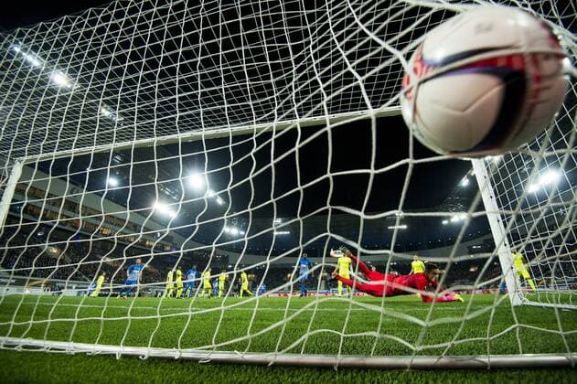 Gent s goalkeeper Lovre Kalinic fails to stop a free kick a soccer game between Belgian teams KAA Gent and KRC Genk, Thursday 09 March 2017 in Gent, the first leg of the 1 8 finals of the Europa League competition. JASPERxJACOBS  x05062004x