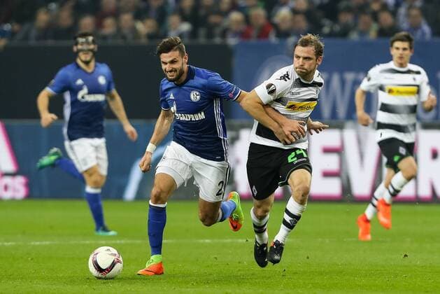 Gelsenkirchen, Germany, 09.03.2017, UEFA Europa League - 2016 17 Season, Round of 16, First leg, FC Schalke 04 - Borussia Moenchengladbach, Marvin Friedrich (S04) und Tony Jantschke (BMG) im Zweikampf ( DeFodi048