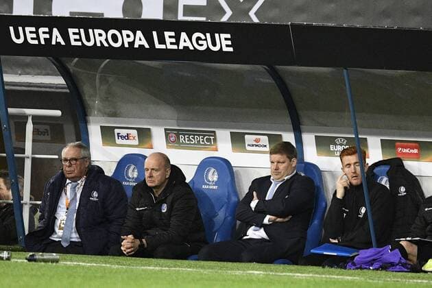 Gent s assistant coach Peter Balette, Gent s head coach Hein Vanhaezebrouck and Gent s assistant coach Bernd Thijs pictured during a soccer game between Belgian teams KAA Gent and KRC Genk, Thursday 09 March 2017 in Gent, the first leg of the 1 8 finals of the Europa League competition. YORICKxJANSENS  x05062113x