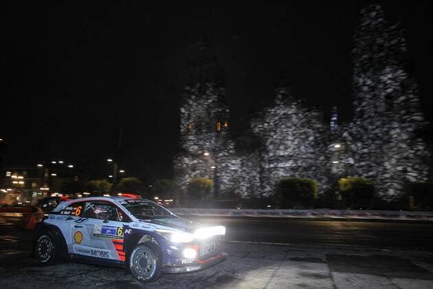 Spanish Daniel Sordo drives his Hyundai I20 Coupe WRC Motorsport Rallye WM during the first stage of World Rally of Mexico in Mexico City, Mexico, 09 March 2017. The World Rally of Mexico opens its first stage at the main square of Mexico. World Rally Championship !ACHTUNG: NUR REDAKTIONELLE NUTZUNG!  Copyright: xUlisesxRuizxBasurtox MEX41 20170310-636247213786473176