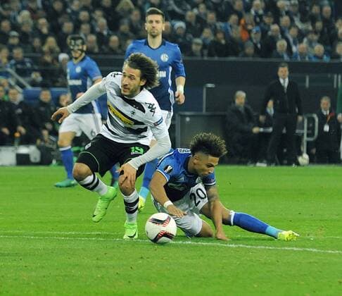 Mönchengladbach ; Borussia Mönchengladbach 1. Bundesliga , Saison 2016 - 2017 UEFA Europa League 2016 - 2017 Round of 16 am 09.03.2017 in Gelsenkirchen FC Schalke 04 gegen Borussia Mönchengladbach ( 1 - 1 ) hier Fabian Johnson , Thilo Kehrer DiWi
