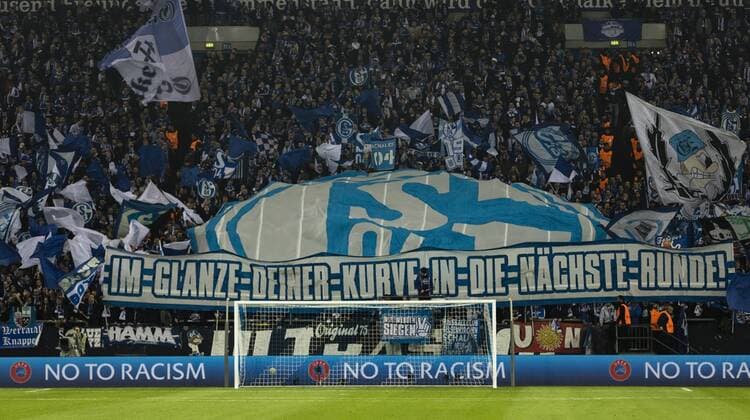 Gelsenkirchen, 09.03.2017 Choreographie im Schalke Fanblock FC Schalke 04 - Borussia Mönchengladbach