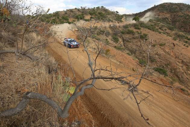 New Zelander Hayden Paddon drives his Hyundai I20 Coupe WRC Motorsport Rallye WM , during the second day of 14th annual Mexico Rally, in Leon, Mexico, 10 March 2017. 2017 Mexico Rally !ACHTUNG: NUR REDAKTIONELLE NUTZUNG!  Copyright: xUlisesxRuizxBasurtox MEX343 20170311-636248040715217037