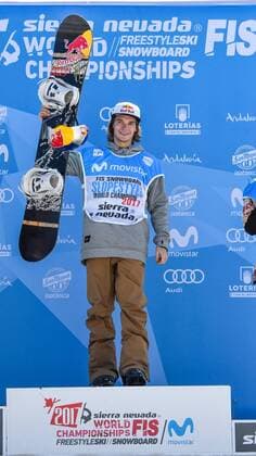 SNOWBOARD, FREESTYLE SKIING - FIS WC 2017 SIERRA NEVADA,SPAIN,11.MAR.17 - SNOWBOARDING - FIS Freestyle Ski and Snowboard World Championships, snowboard slopestyle, finals, men ladies, award ceremony. Image shows the rejoicing of Seppe Smits (BEL). GEPAxpictures xOliverxLerch