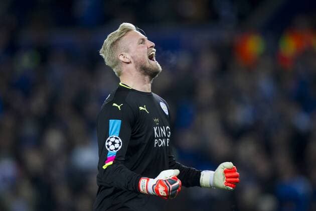 March 14th 2017, King Power Stadium, Leicester, England; UEFA Champions League Football 2nd Leg, Leicester City versus Seville; Kasper Schmeichel of Leicester City celebrates his team s opening goal (1-0) xGrahamxWilsonx  ActionPlus11856219
