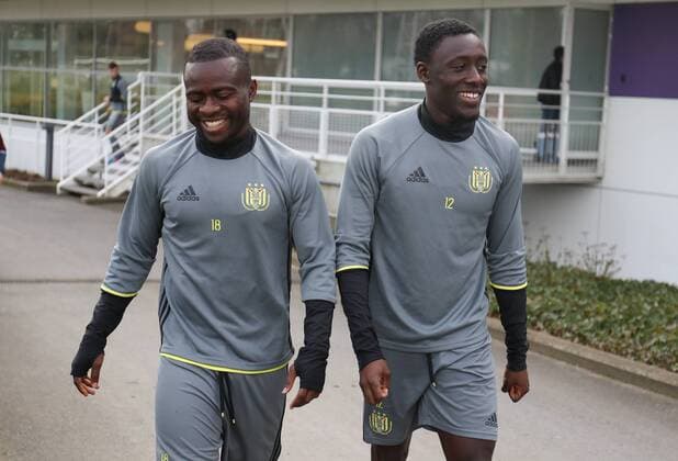 Anderlecht s Frank Acheampong and Anderlecht s Dennis Appiah arrive for a training session of Belgian soccer team RSC Anderlecht in Anderlecht, Wednesday 15 March 2017. Tomorrow Anderlecht is playing a return 1 8 final game of the Europa League competition against Cyprus team Apoel Nicosie. First leg in Nicosie ended on a 0-1 result. VIRGINIExLEFOUR  x05064920x