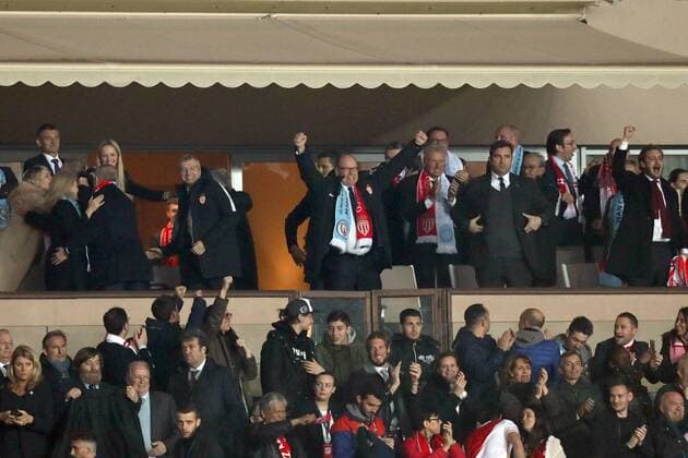Fußball, CL, AS Monaco - Manchester City March 15, 2017 - Monaco - ALBERT II PRINCE OF MONACO celebrates at the end of the UEFA Champions League, round of 16, 2nd leg football match between AS Monaco and Manchester City on March 15, 2017 at Louis II stadium in Monaco. Football - UEFA Champions League - AS Monaco vs Manchester City FC  - ZUMAb169 20170315_zaa_b169_014 Copyright: xManuelxBlondeau Aop.Pressx