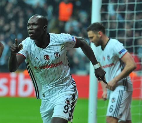 Besiktas Vincent Aboubakar celebrates his goal during a Europa League round of 16 second leg soccer match at Vodafone Arena stadium in Istanbul, Thursday, March 16, 2017.(Aziz Uzun - Depo Photos)  15650106