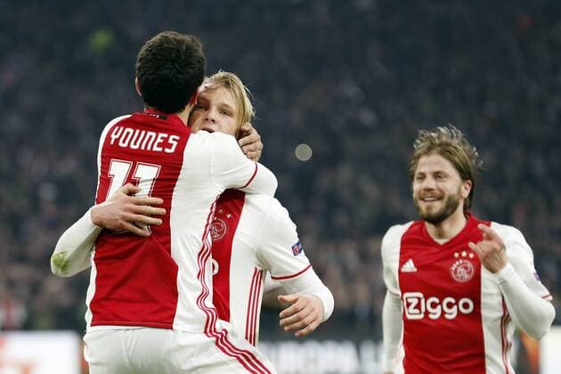 (L-R) Amin Younes of Ajax, Kasper Dolberg of Ajax, Lasse Schone of Ajaxduring the UEFA Europa League round of 32 match between Ajax Amsterdam and FC Copenhagen at the Amsterdam Arena on March 16, 2017 in Amsterdam, The Netherlands Ajax v FC Kopenhagen UEFA Europa League 2016 2017 xVIxxIVx 7354144