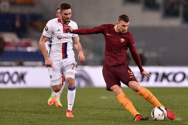 Edin Dzeko of AS Roma attempts to score during the UEFA Europa League match between Roma and Olympique Lyonnais at Stadio Olimpico, Rome, Italy on 16 March 2017. Copyright: xGiuseppexMaffiax 14640013