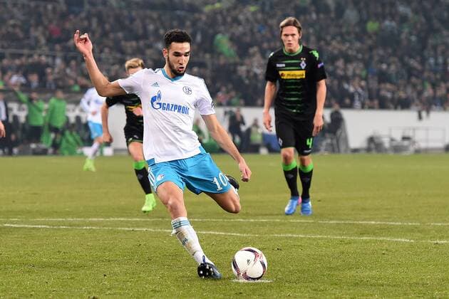 Fußball Europa League Achtelfinale Borussia Mönchengladbach - FC Schalke 04 am 16.03.2017 im Borussia-Park in Mönchengladbach Nabil Bentaleb ( Schalke ) schießt den Elfmeter zum 2:2 xRx