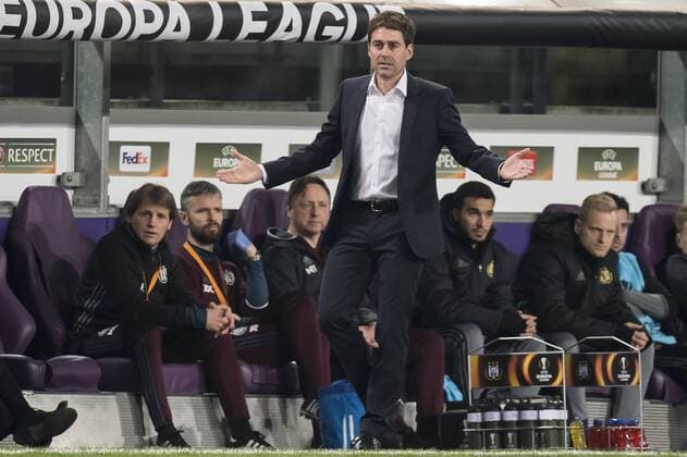 coach Rene Weiler of RSC Anderlechtduring the UEFA Europa League round of 16 match between RSC Anderlecht and APOEL on March 16, 2017 at Constant Vanden Stock Stadium in Brussels, Belgium. RSC Anderlecht v APOEL UEFA Europa League 2016 2017 xVIxGerritxvanxKeulenxIVx 7354994