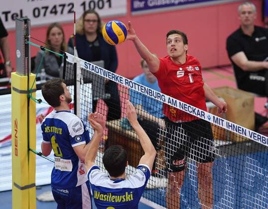 Volleyball 1. Bundesliga Saison 2016 2017 Playdown 18.03.2017 TV Rottenburg - Solingen Volleys Sven Metzger (re, TV Rottenburg) 