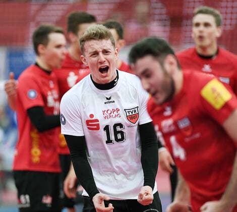 Volleyball 1. Bundesliga Saison 2016 2017 Playdown 18.03.2017 TV Rottenburg - Solingen Volleys SCHLUSSJUBEL TV Rottenburg; Johannes Elsaesser 