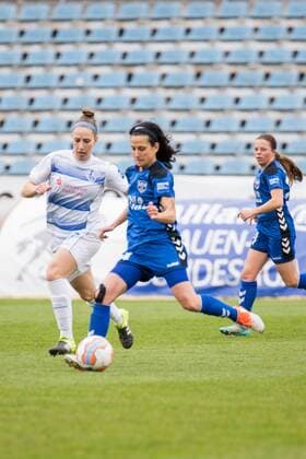 v.li.: Yvonne Zielinski (MSV Duisburg, 17), Dolores Isabel Jacome Da Silva (FF USV Jena, 14); Zweikampf, Duell, Aktion, action, Fußball, Frauen, Allianz Frauen-Bundesliga, FF USV Jena - MSV Duisburg, xprx