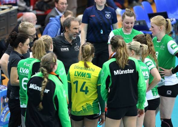 Stuttgart Volleyball Allianz MTV Stuttgart vs. USC Münster: mitte USC Trainer Andreas Vollmer