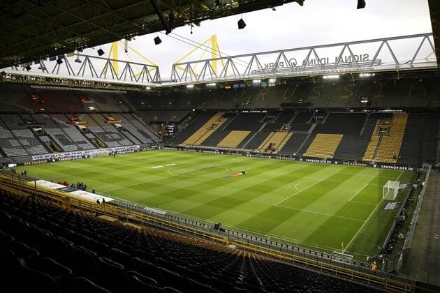 Final pre-match preparations are made during the International Friendly Länderspiel at Signal Iduna Park, Dortmund. Picture date: March 22nd, 2017. Pic credit should read: Matt McNulty Sportimage EDITORIAL USE ONLY. No use with unauthorised audio, video, data, fixture lists, club league logos or live services. Online in-match use limited to 120 images, no video emulation. No use in betting, games or single club league player publications.