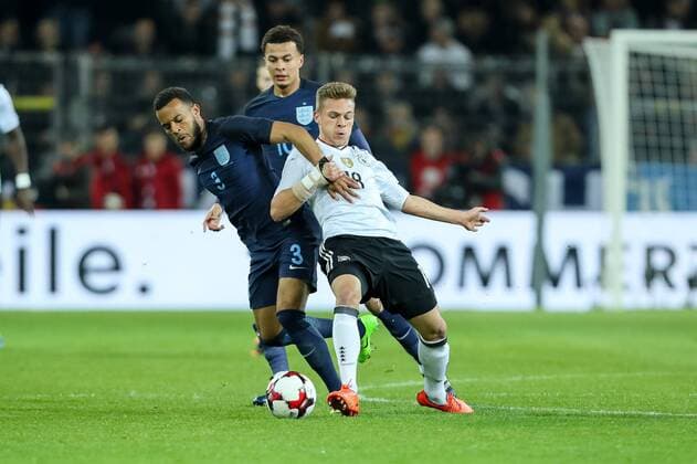 Dortmund, Germany 22.03.2017, Laenderspiel, Deutschland - England, Ryan Bertrand (GBR) und Joshua Kimmich (GER) im Zweikampf ( DeFodi507