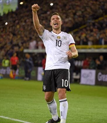 22.03.2017, Fussball Test-Länderspiel, Deutschland - England, in Dortmund, Signal-Iduna-Park-Stadion Dortmund, Torjubel Lukas Podolski (Deutschland). 