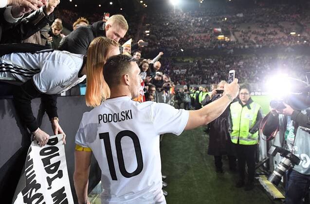 22.03.2017, xjhx, Fussball Freundschaftsspiel, Deutschland - England, emspor, v.l. Lukas Podolski (Deutsche Fussball Nationalmannschaft DFB) Dortmund