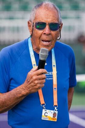 KEY BISCAYNE, FL - MARCH 21: Coach Nick Bollettieri helps to inspire children during Kids Day at the 2017 Miami Open on March 21, 2017, at Tennis Center at Crandon Park in Key Biscayne, FL. (Photo by Aaron Gilbert Icon Sportswire) TENNIS: MAR 21 Miami Open Icon170321003 EDITORIAL USE ONLY