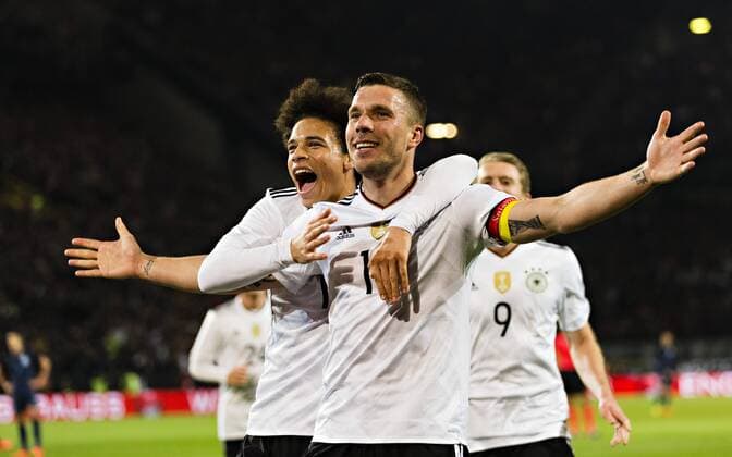 Dortmund, 22.03.2017 Torjubel: Lukas Podolski (Deutschland) und Leroy Sane (Deutschland) Deutschland - England