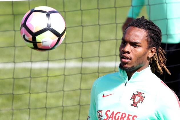 Fußball, Nationalteam Portugal, Training March 21, 2017 - Lisbon, Portugal - Portugals midfielder Renato Sanches in action during a training session at Cidade do Futebol (Football City) training camp in Oeiras, outskirts of Lisbon on March 21, 2017, ahead of the FIFA World Cup WM Weltmeisterschaft Fussball Russia 2018 qualifier match Portugal vs Hungary. Portugal s Football Team Training Session In Lisbon  - ZUMAn230 20170321_zaa_n230_432 Copyright: xPedroxFiuzax