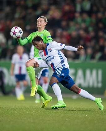 vl: Alexandra Popp (VfL), Kadeisha Buchanan (LYO) Fussball Frauen international: UEFA Championsleague, Saison 2016 2017, Viertelfinale Hinspiel: VfL Wolfsburg - Olympique Lyonnais in Wolfsburg, Deutschland am 23.03.2017,