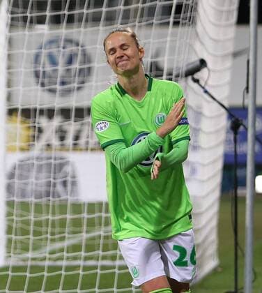 Wolfsburg vs Lyon, CL Frauen Wolfsburg, Deutschland 23.03.2017, FUßBALL - VfL Wolfsburg vs Olympique Lyon, 1 4 Finale, UEFA Frauen Champions League, Saison 2016-17. Bild zeigt: Caroline Graham Hansen (VfL Wolfsburg) Wolfsburg