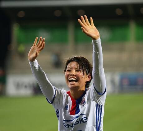 Wolfsburg vs Lyon, CL Frauen Wolfsburg, Deutschland 23.03.2017, FUßBALL - VfL Wolfsburg vs Olympique Lyon, 1 4 Finale, UEFA Frauen Champions League, Saison 2016-17. Bild zeigt: Saki Kumagai (Olympique Lyon) Schlussjubel Wolfsburg