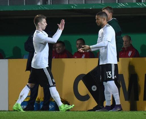 Fußball, U21 Länderspiel, Deutschland - England 24.03.2017, xhbx, Fussball Freundschaftsspiel, Deutschland U21 U 21 - England U21, emspor, v.l. Mitchell Weiser (Deutschland U21), Jeremy Toljan (Deutschland U21) Wiesbaden