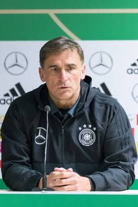 Stefan Kuntz (GER, Trainer, team coach); beim Interview, Pressekonferenz nach dem Spiel; Porträt, Fußball, Länderspiel, U21 U 21 Deutschland - England, xprx