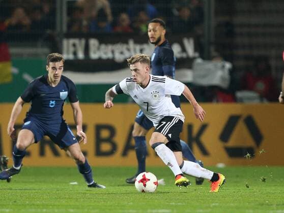 24.03.2017, Fussball U21 U 21 Laenderspiel 2017, Deutschland - England 1:0, Max Meyer (Deutschland), re. in Aktion