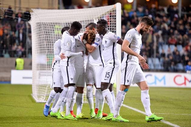 15 BENJAMIN MENDY (fra) - 09 Olivier Giroud (fra) - JOIE FOOTBALL : Luxembourg vs France - Qualifications Coupe du Monde 2018 - 25 03 2017 AnthonyBIBARD FEP Panoramic 