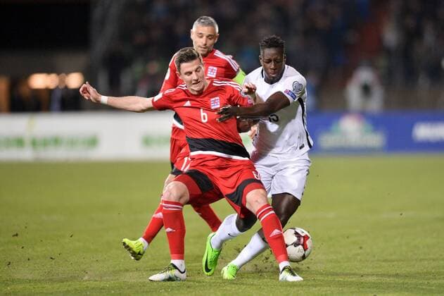 15 BENJAMIN MENDY (fra) - 06 Chris Philipps (lux) FOOTBALL : Luxembourg vs France - Qualifications Coupe du Monde 2018 - 25 03 2017 AnthonyBIBARD FEP Panoramic 