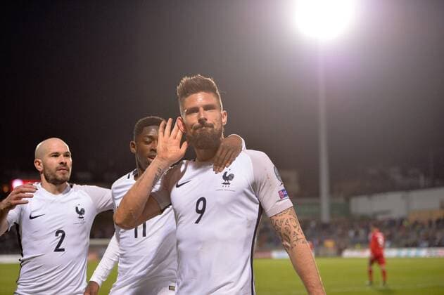 09 Olivier Giroud (fra) - 02 Christophe Jallet (fra) - JOIE FOOTBALL : Luxembourg vs France - Qualifications Coupe du Monde 2018 - 25 03 2017 AnthonyBIBARD FEP Panoramic 
