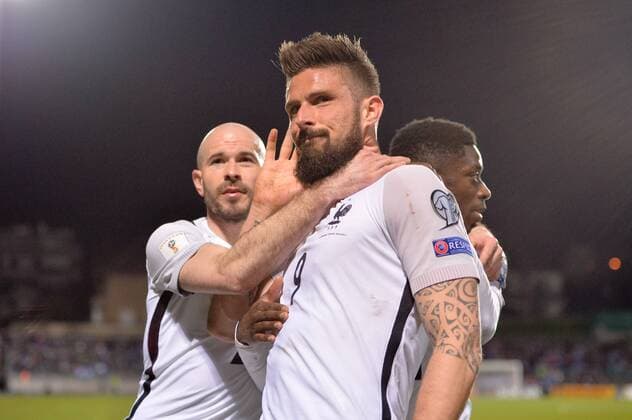 09 Olivier Giroud (fra) - 02 Christophe Jallet (fra) - JOIE FOOTBALL : Luxembourg vs France - Qualifications Coupe du Monde 2018 - 25 03 2017 AnthonyBIBARD FEP Panoramic 