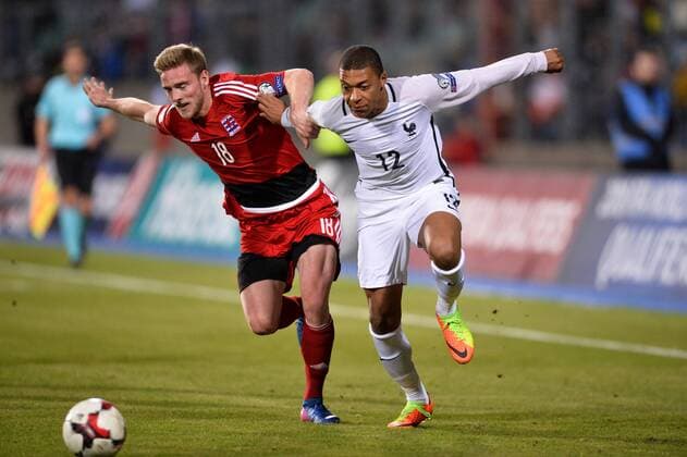 12 Kylian MBAPPE (fra) - 18 Laurent Jans (lux) FOOTBALL : Luxembourg vs France - Qualifications Coupe du Monde 2018 - 25 03 2017 AnthonyBIBARD FEP Panoramic 