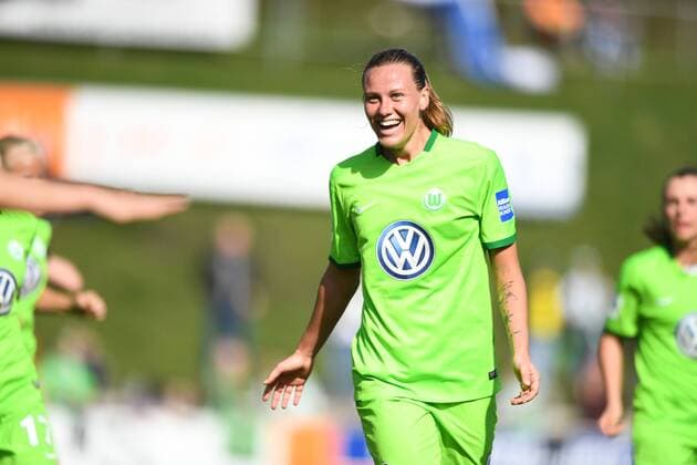 Emily van Egmond (VFL Wolfsburg) (5) jubelt nach ihrem 0:2, Fussball, Allianz Frauen-Bundesliga, MSV Duisburg - VFL Wolfsburg, xmkx