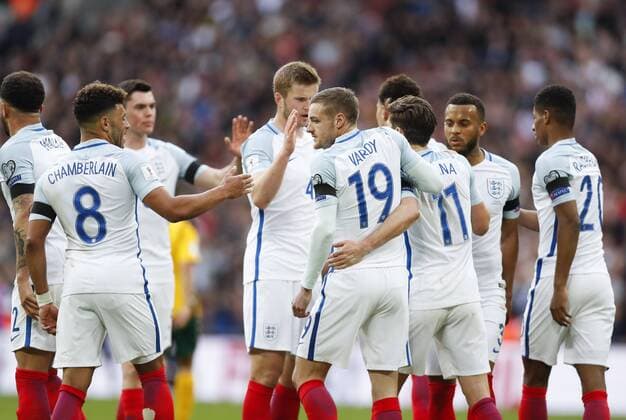 Fußball, WM Quali, England - Litauen (170327) -- LONDON, March 27, 2017 -- Jamie Vardy (C) of England celebrates after scoring during the FIFA World Cup WM Weltmeisterschaft Fussball European Qualifying Group F match between England and Lithuania at Wembley Stadium in London, Britain on March 26, 2017. England won 2-0. ) (SP)BRITAIN-LONDON-SOCCER-WORLD CUP QUALIFIER-ENGLAND VS LITHUANIA HanxYan 