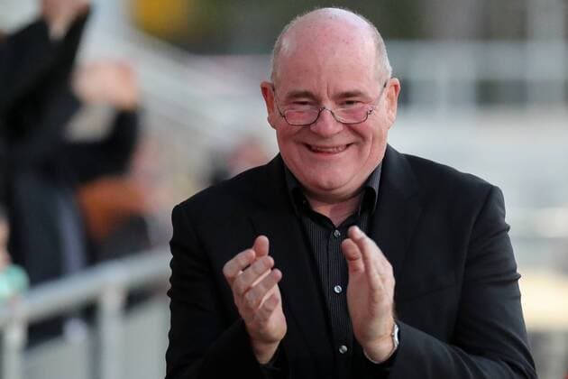 Siegfried Dietrich (Manager, Frankfurt), klatscht in die Hände, Klatschen, Applaus, applaudiert, motiviert das Team, Motivation, Freude, freundlich, fröhlich, strahlend, optimistisch, Fussball, Allianz Frauen-Bundesliga, 1. FFC Frankfurt - SC Freiburg, xozx
